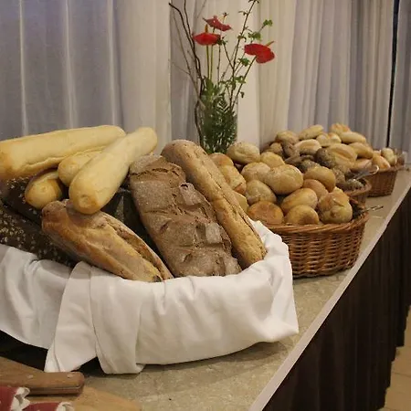 Szálloda Dorisol Estrelicia