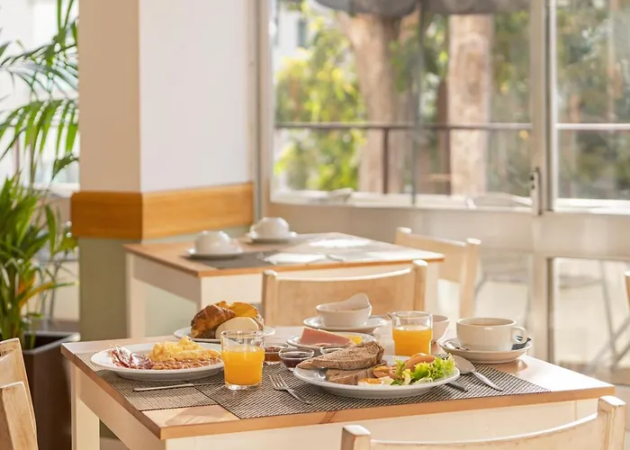 Dorisol Estrelicia Фуншал