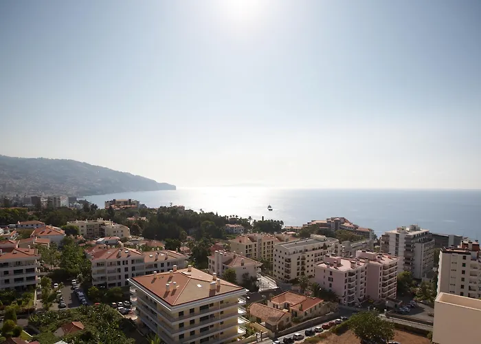 Dorisol Estrelicia 3* Funchal (Madeira)